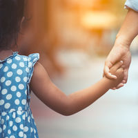 Los niños podrán salir a la calle a partir del 27 de abril "con limitaciones", tras prorrogarse el estado de alarma hasta el 9 de mayo