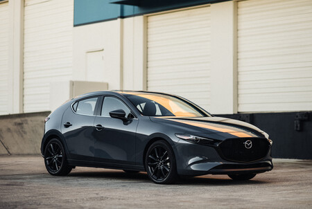 El Mazda 3 Hatchback 2023 ya tiene precio en México: ya lleva asistentes avanzados de manejo