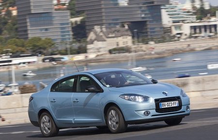 Renault-Fluence-ZE-40