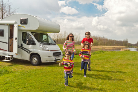 Vacaciones en familia: cinco rutas en autocaravana para hacer con niños en España