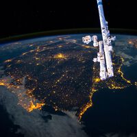 Aos poucos, os astronautas testemunharam uma transformação radical: as cidades não são mais amarelas 
