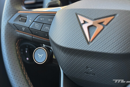 Cupra Ateca 6