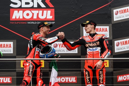 Marco Melandri Chaz Davies Podio Phillip Island 2018