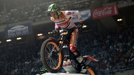 Toni Bou, grande en el Trial Indoor de Barcelona
