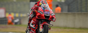 ¡Carrerón! Jack Miller repite bajo la lluvia, Fabio Quartararo lidera y Marc Márquez se cae yendo primero