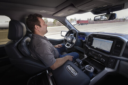 Ford presenta BlueCruise, su propio Autopilot de nivel 2: presume ser mejor que el de Tesla y estará disponible este año