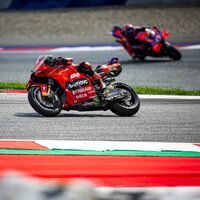 El último rumor absurdo que recorre el paddock de MotoGP: La Ducati de Pecco Bagnaia no es igual que las demás 