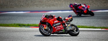 El último rumor absurdo que recorre el paddock de MotoGP: La Ducati de Pecco Bagnaia no es igual que las demás 
