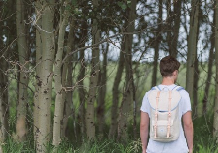 De cáñamo y de aventura: nueva mochila Little America de Herschel