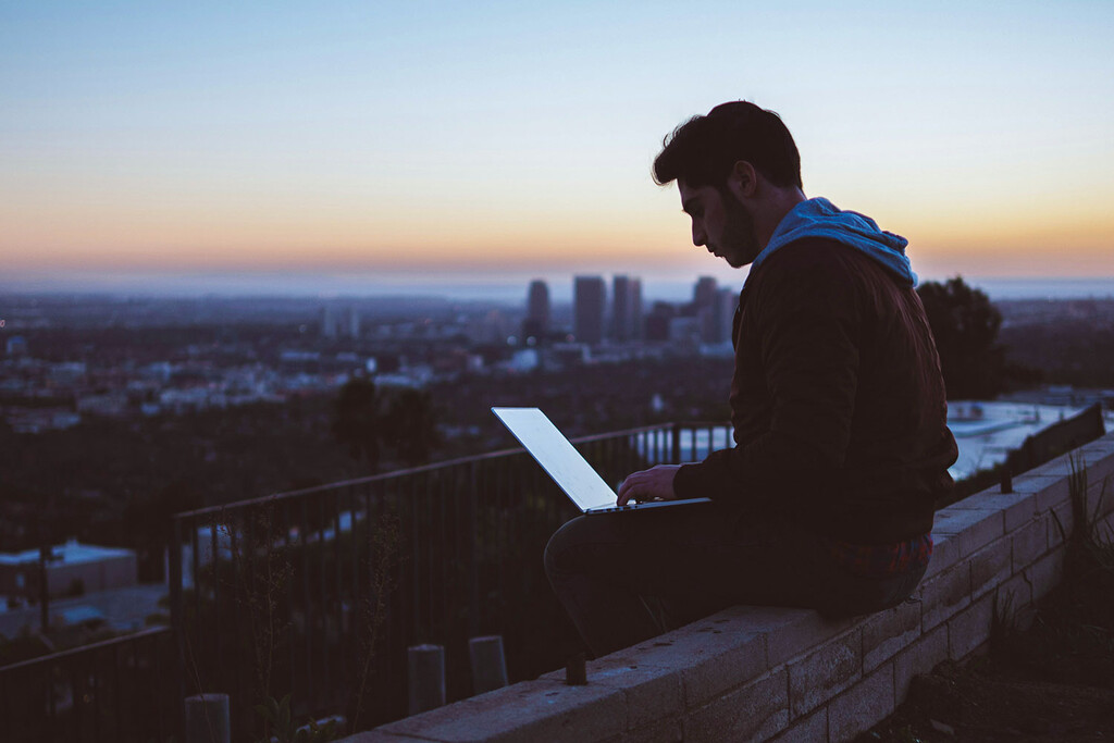 La paradoja del nómada digital: los países que expiden visados para nómadas digitales solo quieren que dejen de serlo