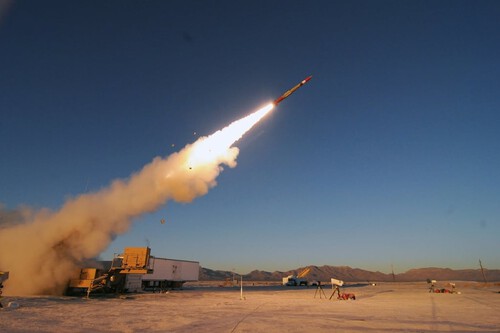 Mísseis nos EUA / Imagem: Lockheed Martin, MApN, U.S. Navy
