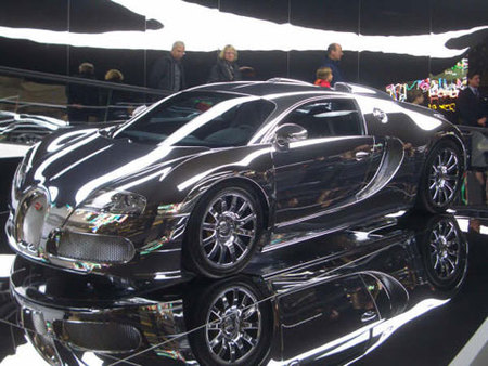Bugatti Veyron con acabado espejo