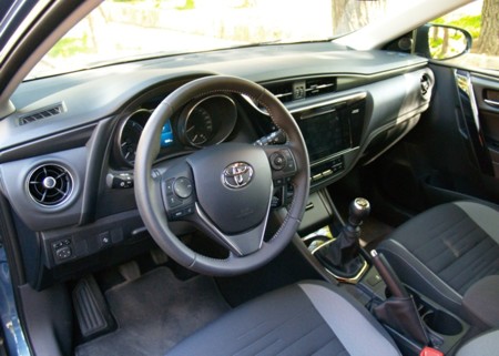 Toyota Auris 2015 Touring Sports 20