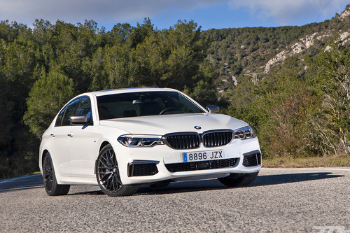 Probamos el BMW M550i xDrive: buscando la M en una lujosa berlina V8 de 462 CV
