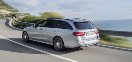 Si tienes 50.000 euros, puedes tener el enorme maletero del Mercedes-Benz Clase E Estate