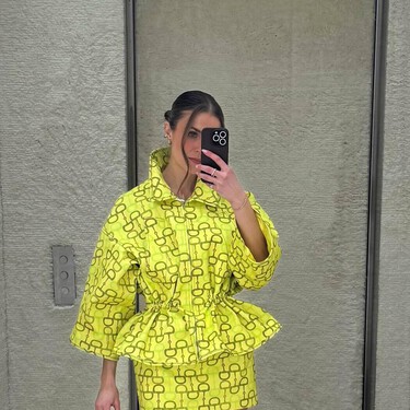 Aterriza en Parfois el nuevo bolso bandolera que levanta cualquier look diario: color aceituna y súper asequible