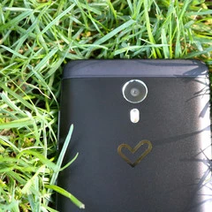 Foto 2 de 19 de la galería diseno-del-energy-phone-max-3-1 en Xataka Android