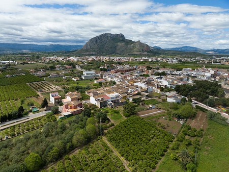 Pueblo Costero Valencia Verano Familia Bonito Sin Turistas Playa Comida Rica Escapada Barata