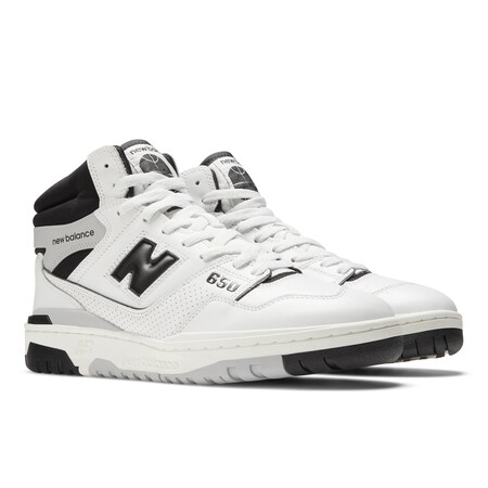 Parecen Unas Botas Para La Nieve Pero Son Las Zapatillas De New Balance Rebajadas A Mitad De Precio Que Combinan Con Chandal Y Vaqueros Este Otono