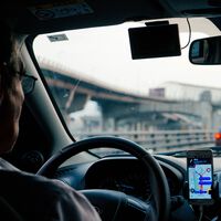 El CEO de Uber jugó al ‘jefe infiltrado’ conduciendo su propio VTC. No le ha salido como esperaba