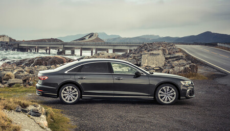 Audi A8 60 TFSIe quattro 2022