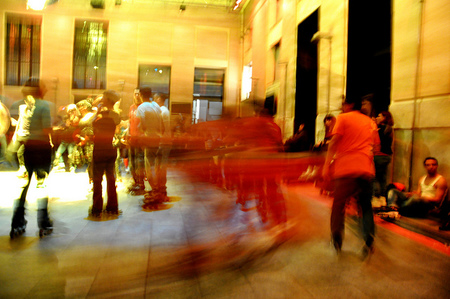 En Navidad el Patio de La Casa Encendida se vuelve a convertir en una auténtica Roller Disco para niños