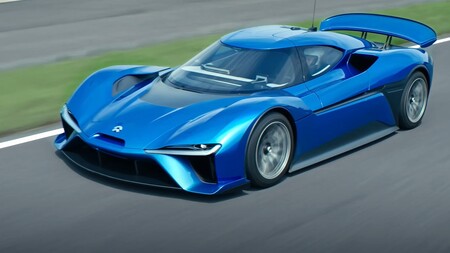 El superdeportivo eléctrico NIO EP9 derrota al Mercedes-AMG GT Black Series en el circuito de Zhejiang, y el vídeo da miedo