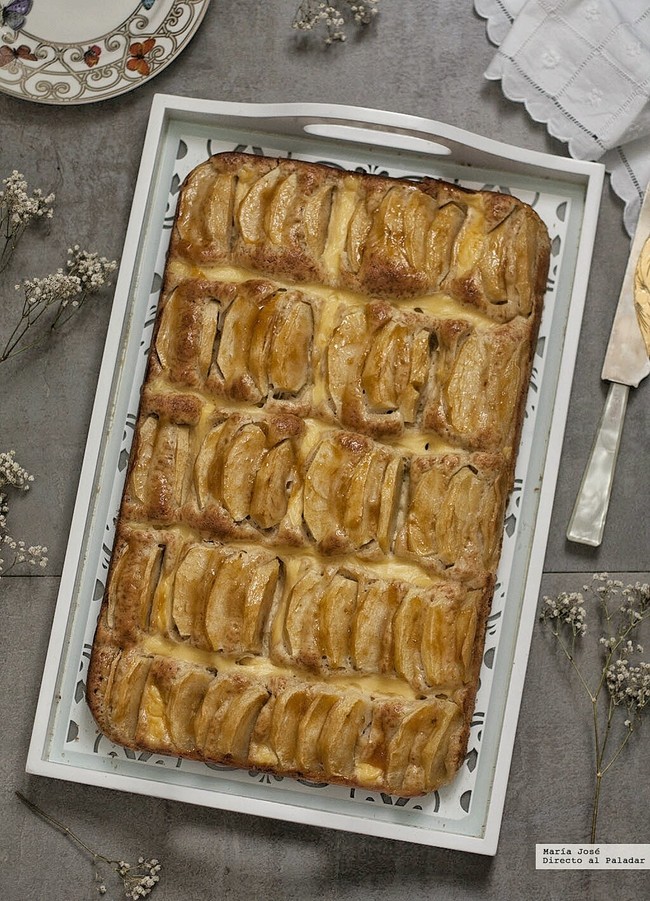 bizcocho de manzana y crema pastelera