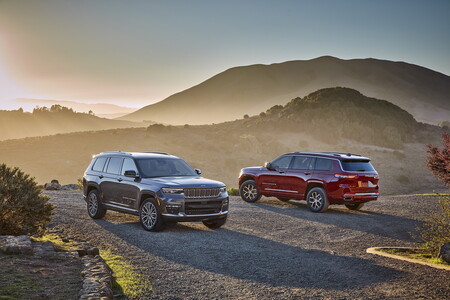 El Jeep Grand Cherokee L 2022 estrena plataforma, tercera fila y conducción manos libres