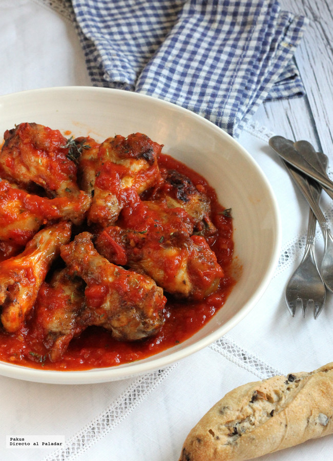 Alitas de pollo con tomate