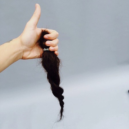 Vaya drama que Harry Styles se ha cortado la coleta
