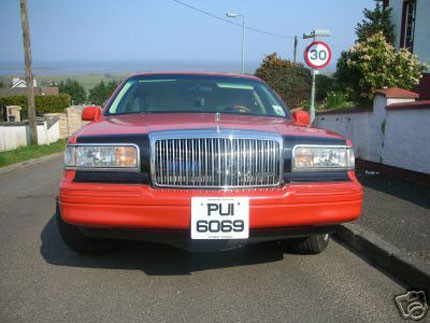 General Lee Limusina Lincoln Towncar