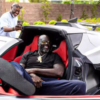 Shaquille O'Neal insistiu em comprar um Corvette Z06 no qual ele não cabia; fizeram, então, um gigante sob medida 