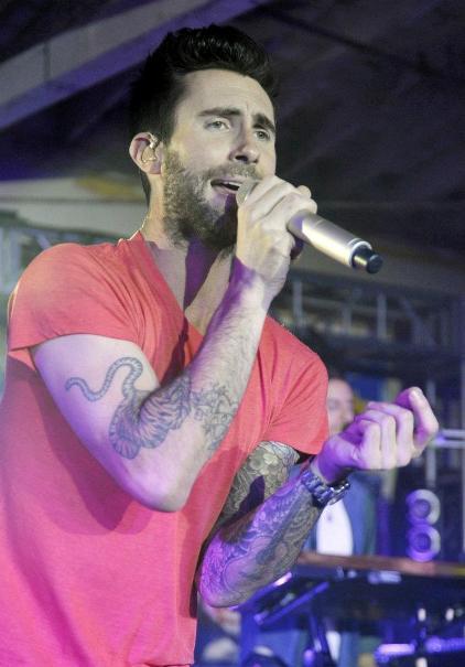 De susto en susto: Adam Levine se pasa a la pequeña pantalla