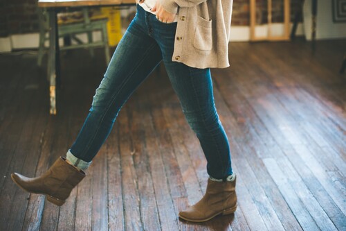 Ofertas en tallas sueltas de botas Quiksilver, Levi's o Dockers por menos de 50 euros en Amazon