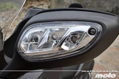 SYM Joymax 300i GTS, prueba (conducción en autopista y pasajero)