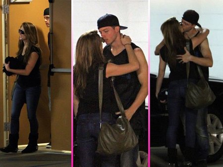 ¿A quién besa Ashley Greene?