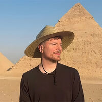 Ser el mayor youtuber del mundo tiene grandes ventajas. Mr.Beast alquila las pirámides de Egipto para su próximo vídeo, pero esto oculta un gran problema