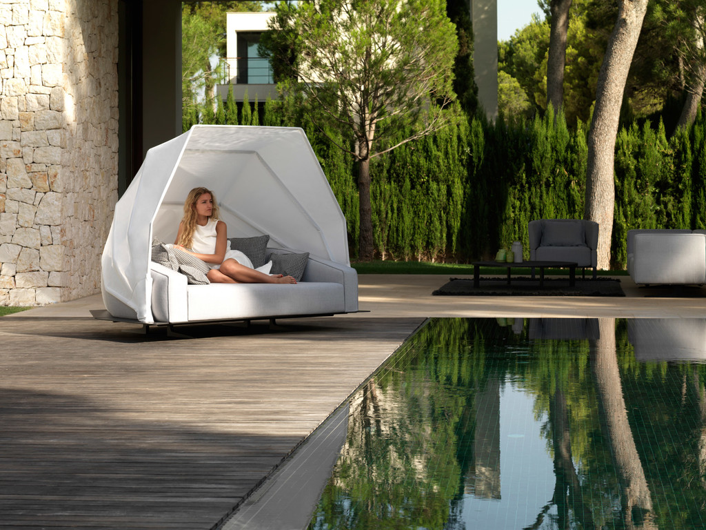 Toldos y muebles de exterior de diseño