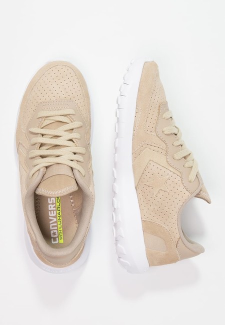 Zapatillas Converse Thunderbolt Ultra rebajadas de 109,95 euros a sólo 43,95 euros en Zalando, rebaja de un 60%