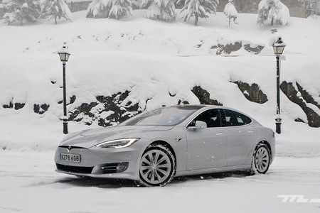Tesla Model S prueba invernal