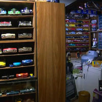 Un hombre de Minnesota dona su casa al morir y descubren dentro más de 30.000 coches a escala