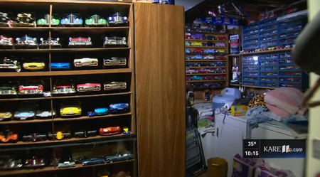 Un hombre de Minnesota dona su casa al morir y descubren dentro más de 30.000 coches a escala