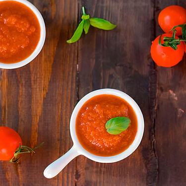 Si le añades un pequeño toque de esta salsa a tu clásico tomate frito, aumentas su sabor y le da un toque picante suave y delicioso 