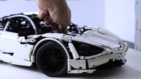 McLaren 720s de LEGO: Fanático tarda 2 años en crear este vehículo