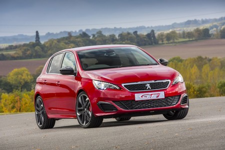 El nuevo Peugeot 308 llegará en 2020 con motores híbridos para el GT y el GTi
