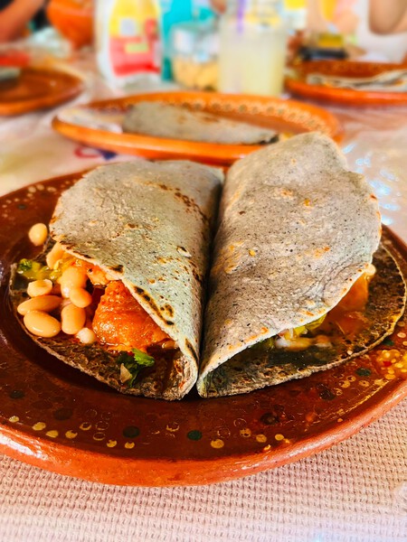 Expertos explican por qué el taco de frijoles sigue siendo uno de los platillos más nutritivos de México