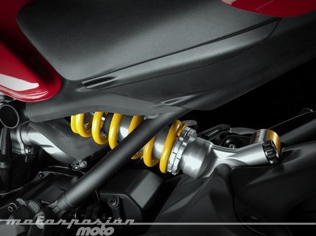 Ducati Monster 1200 S