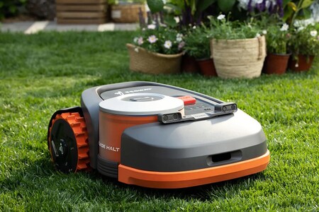 Segway lanza el Navimov, un cortacésped con GPS que se controla desde el móvil y que puede cubrir hasta 3.000 metros cuadrados