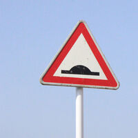 Un ayuntamiento está pidiendo ayuda para localizar a un vecino: alguien está arreglando baches sin permiso